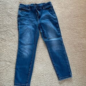 Simply Vera Wang skinny jeans 10 petite.